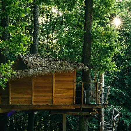 Luxe tent Treehouse Bojnice