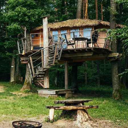 Treehouse Luxe tent